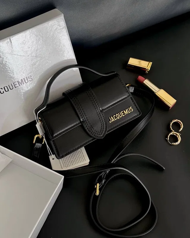 Jacquemus Le Bambino Small Handbag Black — головне фото товару