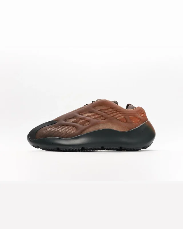 Adidas 700 Fade — головне фото товару