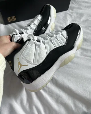 Nike Air Jordan 11 Retro 'Defining Moment DMP 2023 Gratitude' CT8012-170 — головне фото товару