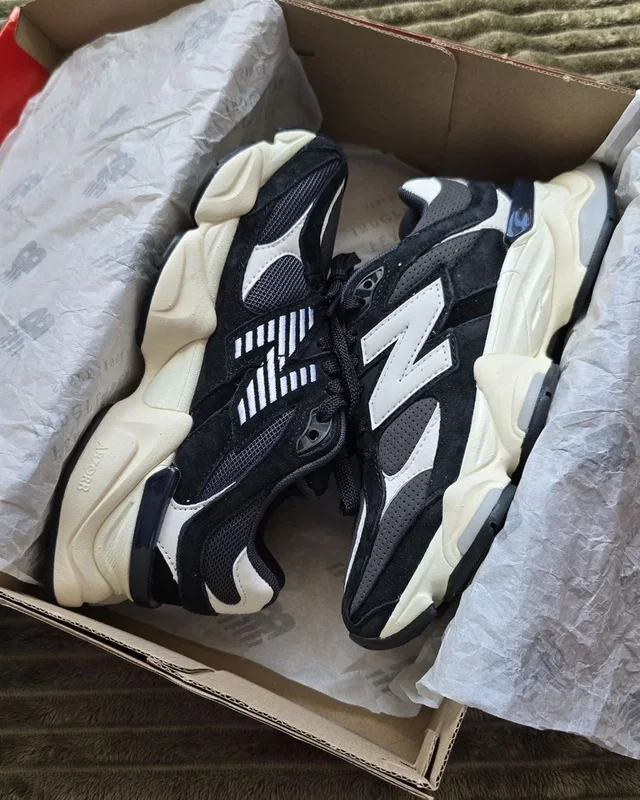 New Balance 9060 Black White — головне фото товару
