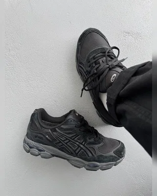 Asics Gel NYC Triple Black Gore Tex — головне фото товару