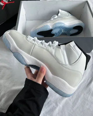 Nike Air Jordan 11 'Legend Blue' 2024 CT8012-104 — головне фото товару