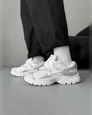 Nike V5 RNR White Silver — головне фото товару