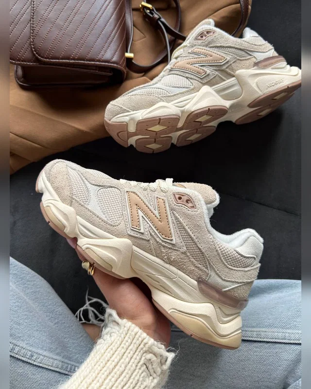 New Balance 9060 beige — головне фото товару