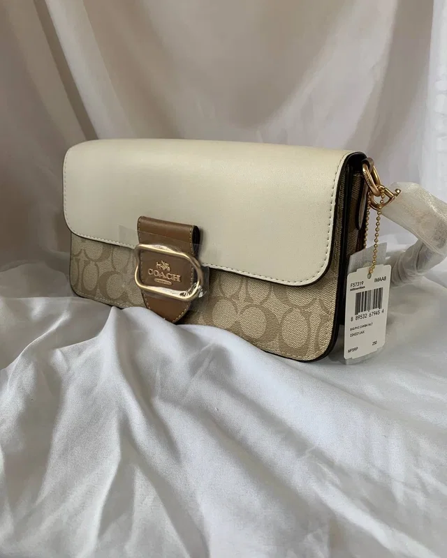 Кросівки Coach — головне фото товару