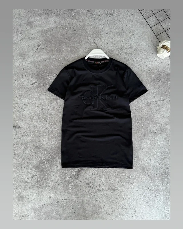 Футболка Calvin Klein — головне фото товару