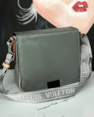 Сумка Louis Vuitton — головне фото товару