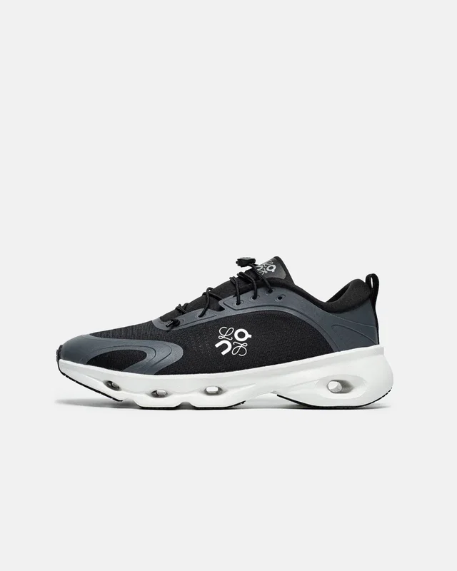 On Cloudsolo white black — головне фото товару