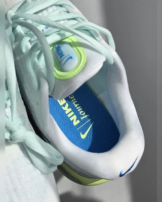 Nike Journey Run • Ice Mint • — головне фото товару