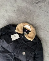 Куртка Moncler — головне фото товару