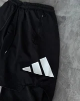 Шорти Adidas — головне фото товару