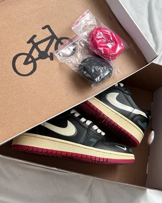 Nike Nigel Sylvester x Air Jordan 1 Low OG 'Better With Time' IB8958 001 — головне фото товару