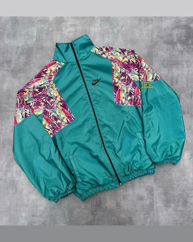 Nike Вітровка old school — головне фото товару