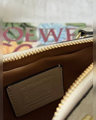 COACH ‎‎‎‎ Coach Nolita 19 Signature Patent Cream Leather 18 x 12 x 5 — головне фото товару