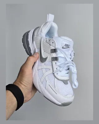 Nike V2K Run — головне фото товару