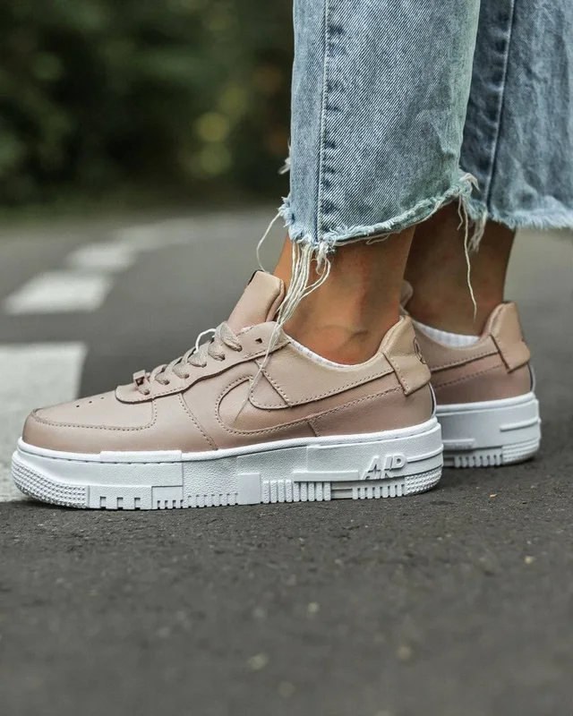Nike Air Force Pixel Beige — головне фото товару