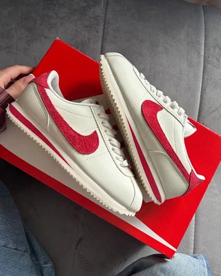 Nike Cortez 'Valentine's Day' FZ5167-133 — головне фото товару
