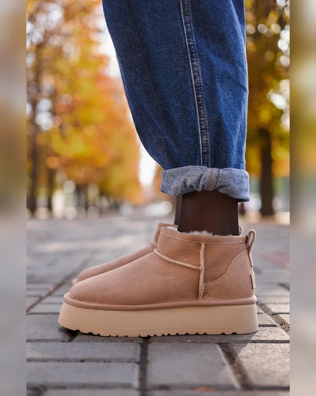 UGG Classic Ultra Mini Platform Beige — головне фото товару