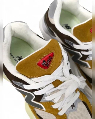New Balance 9060 • Mustard Brown Beige • — головне фото товару