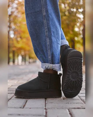 UGG Ultra Mini Platform Black — головне фото товару