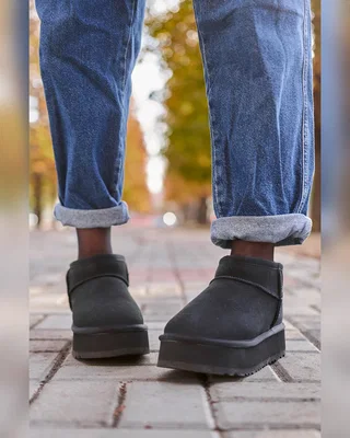 UGG Ultra Mini Platform Black — головне фото товару