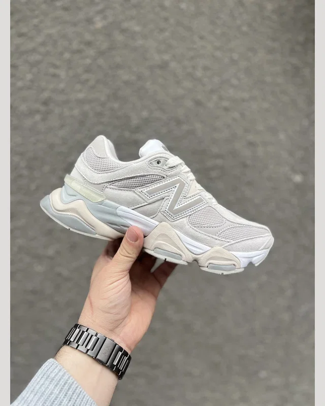 New Balance 9060 beige white — головне фото товару
