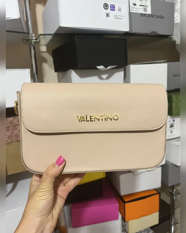 Valentino ( НЮАНС НА РЕМІНЦІ) — головне фото товару