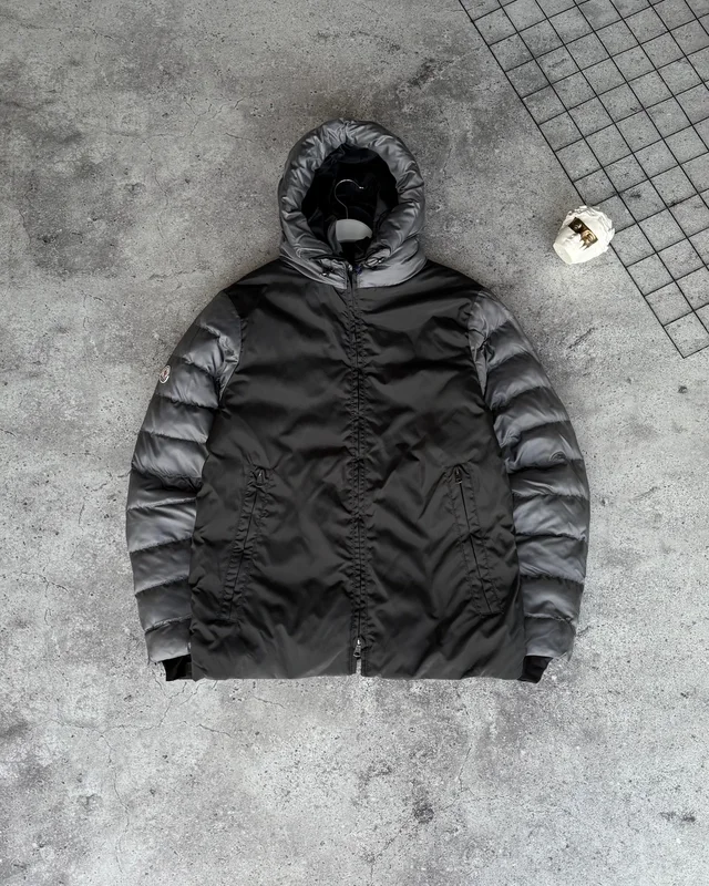 Куртка Moncler — головне фото товару