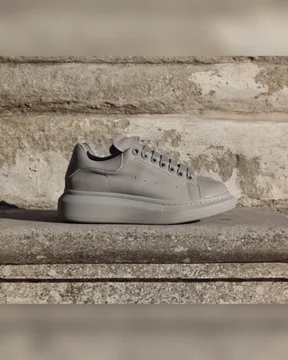McQueen Grey Matte — головне фото товару
