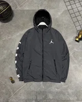 Nike — головне фото товару