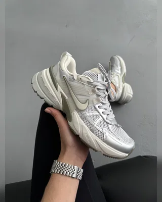 Nike V2K Runtekk Silver Olive White — головне фото товару