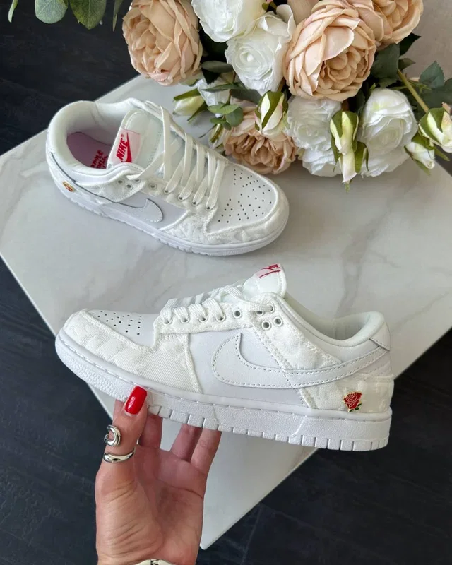Nike Dunk Give Her Flowers — головне фото товару