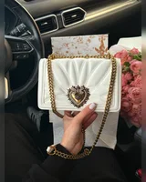 Dolce & Gabbana Dolce&Gabbana Medium Devotion Bag in White — головне фото товару