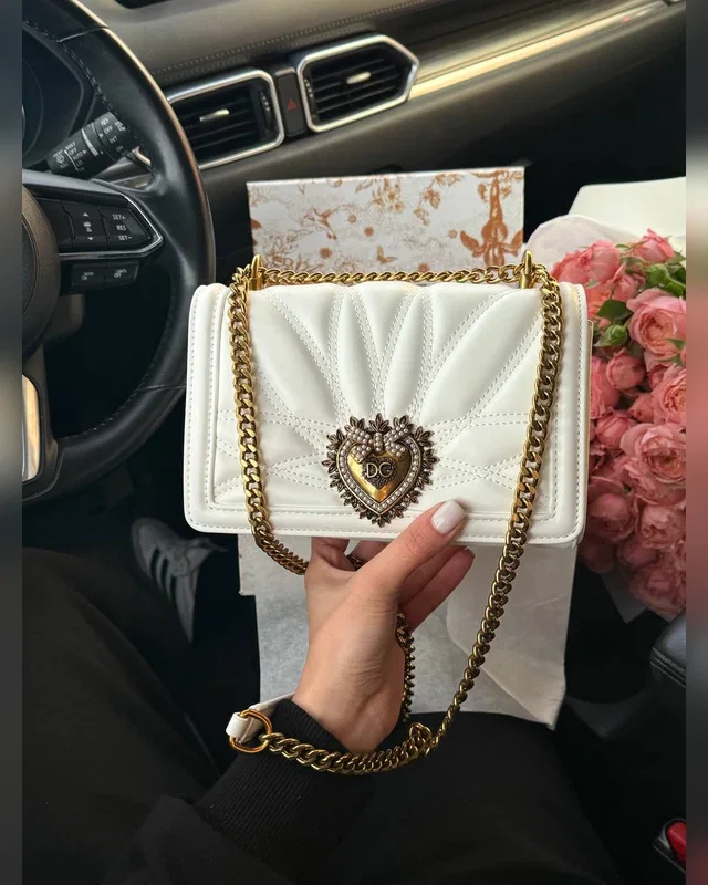 Dolce & Gabbana Dolce&Gabbana Medium Devotion Bag in White — головне фото товару