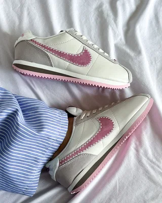 Nike Cortez 'Valentine's Day' 2025 HV6012-161 — головне фото товару