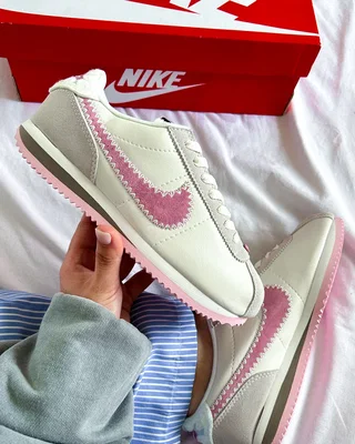 Nike Cortez 'Valentine's Day' 2025 HV6012-161 — головне фото товару