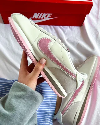 Nike Cortez 'Valentine's Day' 2025 HV6012-161 — головне фото товару