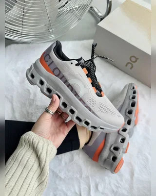 On Cloudmonster Pearl Flame — головне фото товару