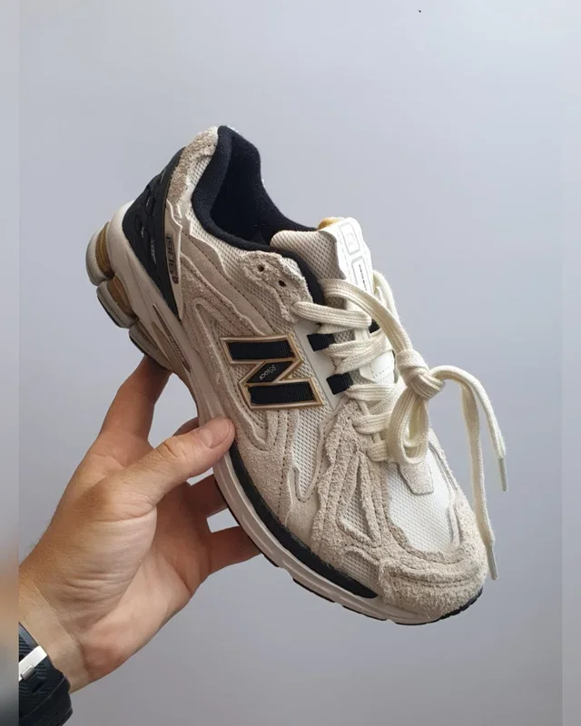 New Balance 1906D • Beige • — головне фото товару