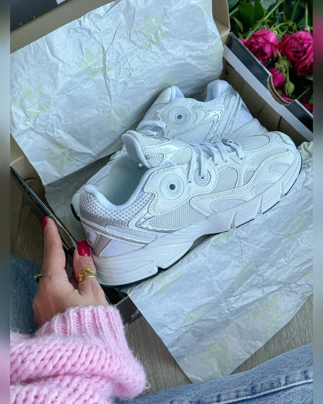 Adidas Astir White/Silver — головне фото товару