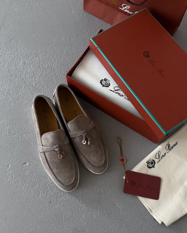 Loro Piana Lady Summer Walk Brown — головне фото товару