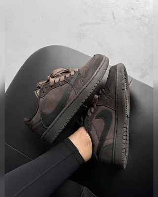 Nike Air Jordan 1 Low x Travis Scott Velvet Brown — головне фото товару