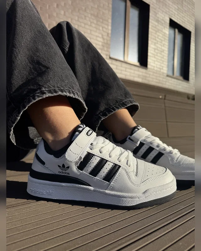 Adidas forum white black — головне фото товару