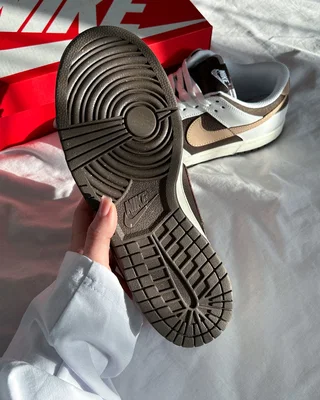 Nike Dunk Low Next Nature 'Summit White Baroque Brown' HF4292-100 — головне фото товару