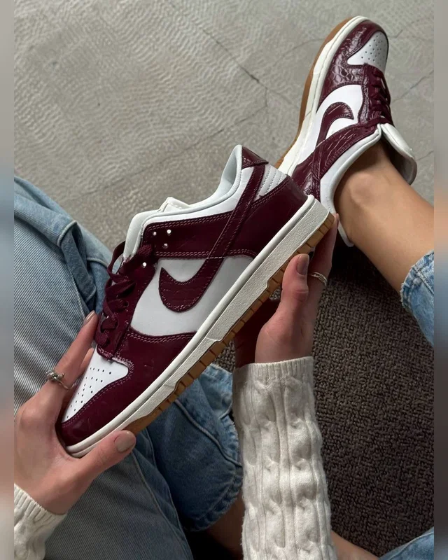 Nike SB Dunk Burgundy Croc — головне фото товару