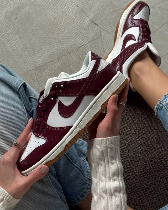 Nike SB Dunk Burgundy Croc — головне фото товару