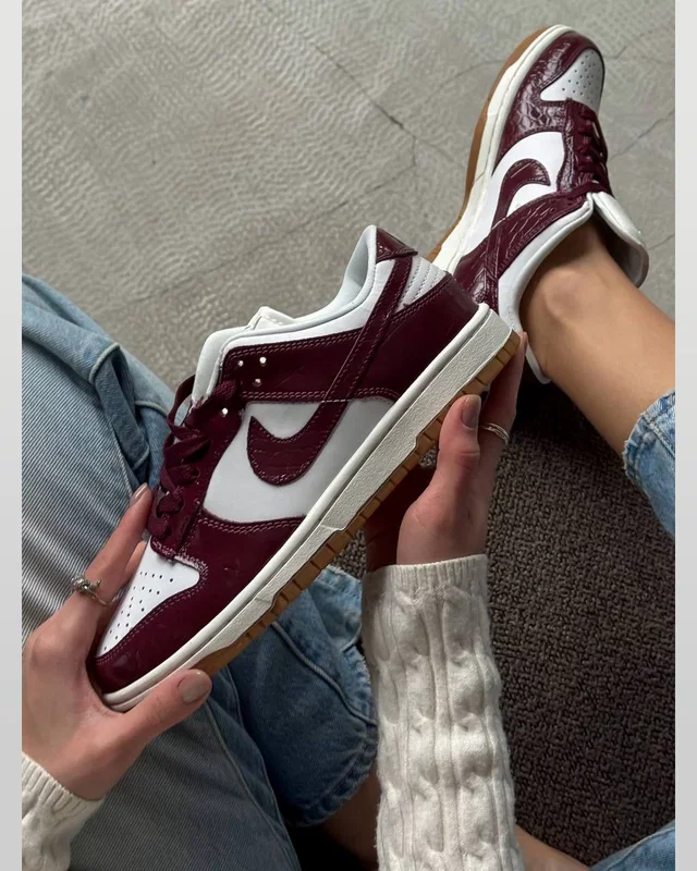 Nike SB Dunk Burgundy Croc — головне фото товару