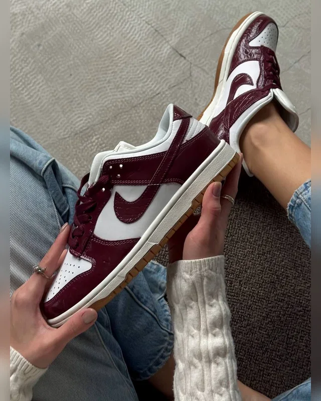 Nike SB Dunk Burgundy Croc — головне фото товару