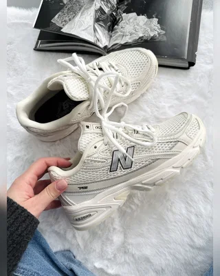 New Balance 740 Beige — головне фото товару