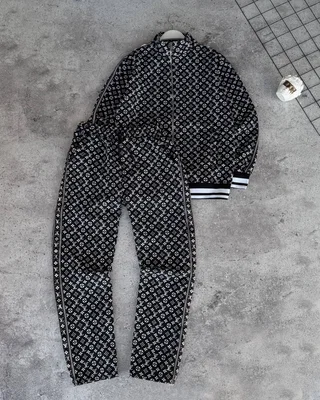 Костюм Louis Vuitton — головне фото товару